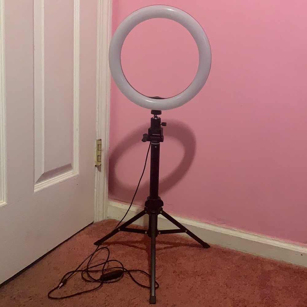 A ring light